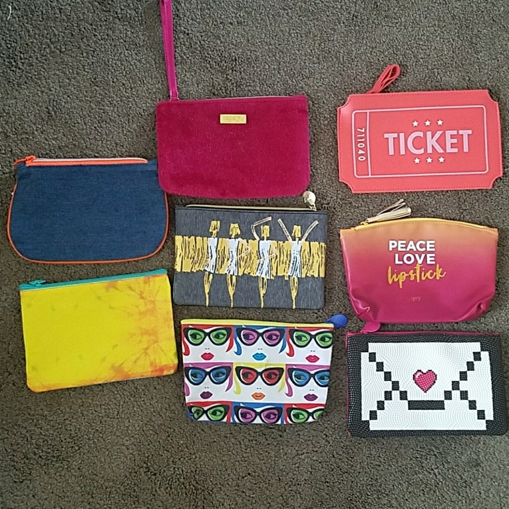 Bundle of makeup bags